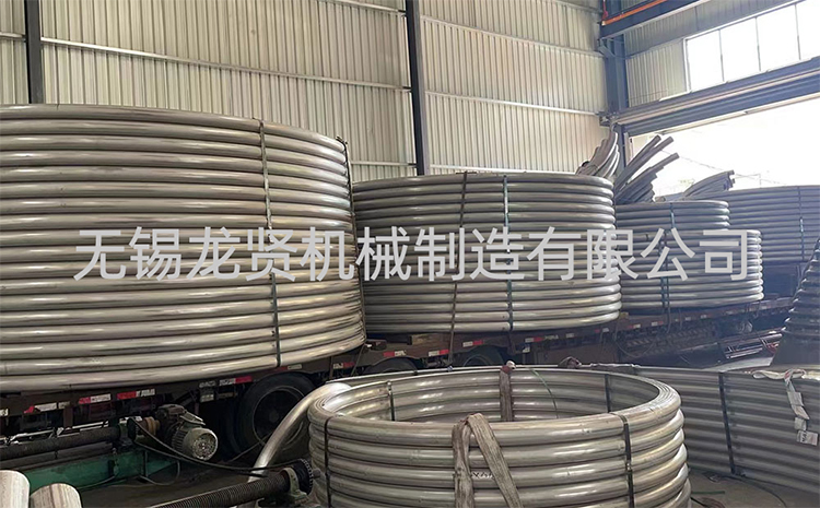 江蘇筒體半圓管哪家交貨快？龍賢：把 “急單” 變 “閃電單”，工業(yè)圈的 “準(zhǔn)時(shí)達(dá)王者”